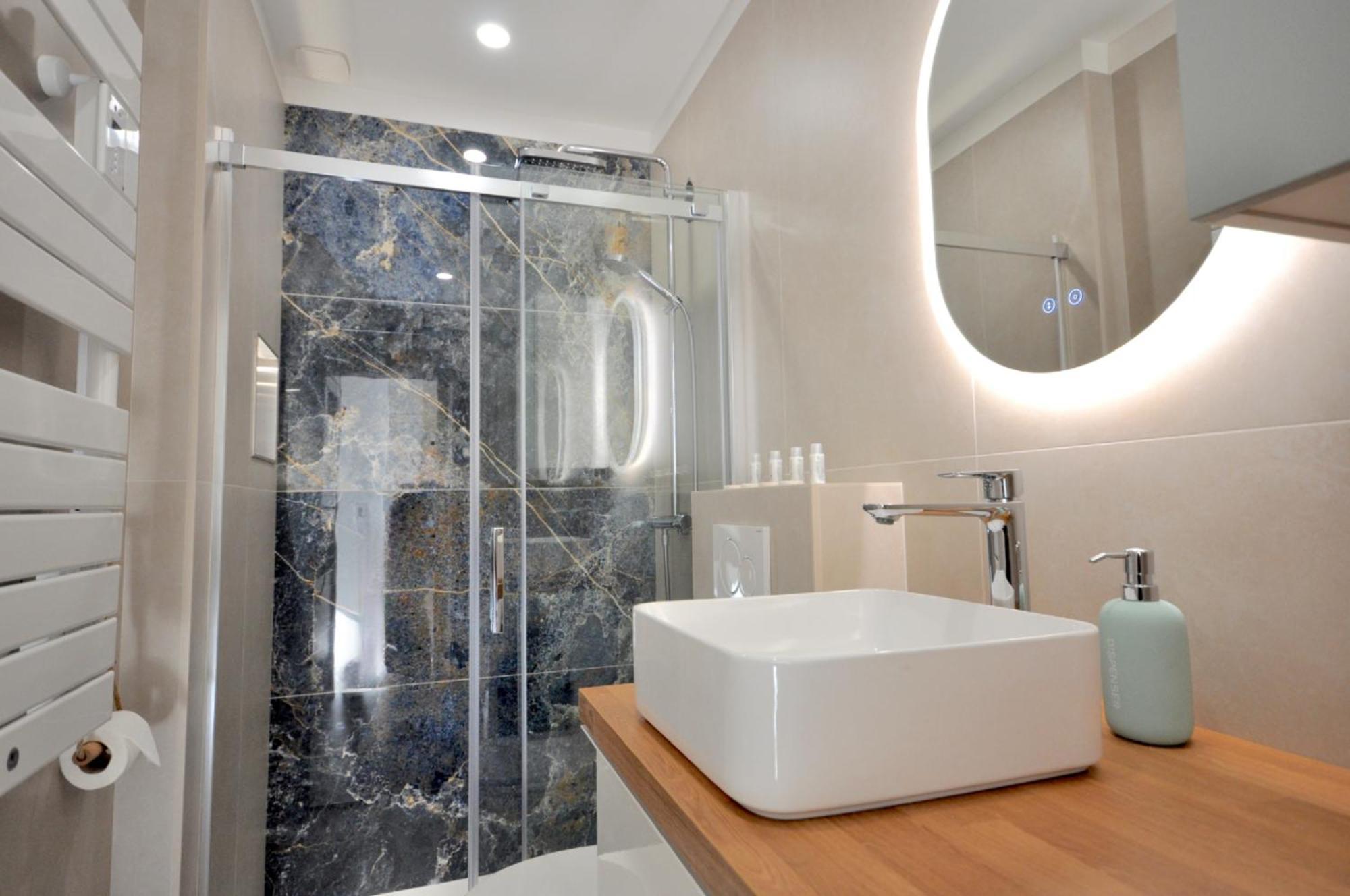 Menton # Monaco - F1 Gp - 4 Persons - Sea View - New - Parking - Clim - Premium - Beach And Sun Екстериор снимка